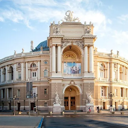 Art Suites On Deribasovskaya 10 אודסה